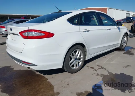 2015 Ford Fusion Se z USA, uszkodzony, nr VIN 1FA6P0H77F5121763